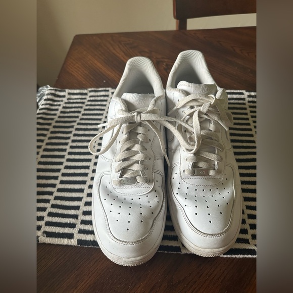 Nike Other - Nike Nike Mens Air Force White Sneakers size 10